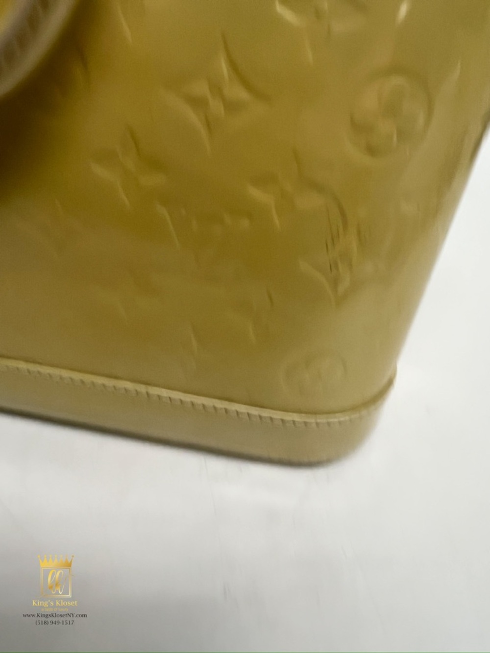 Louis Vuitton Olive Patent Vernis Alma Satchel - Picture 11 of 14